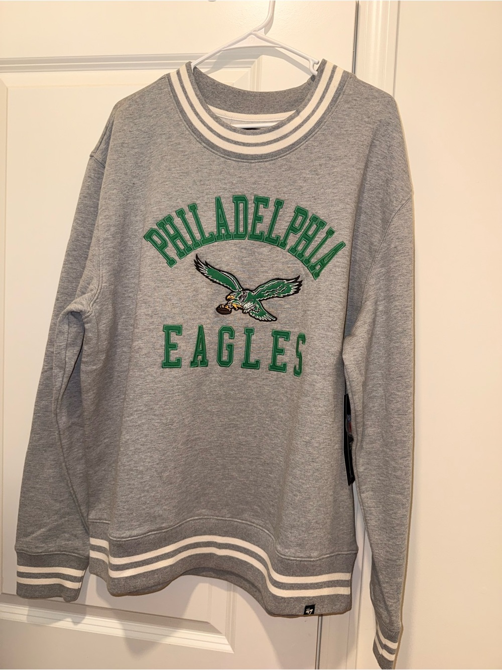 NFL Philadelphia Eagles Gray Crewneck Sweater with Green Logo